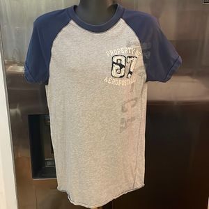 Small Aeropostale gray navy blue short sleeve crew neck embroidered shirt top